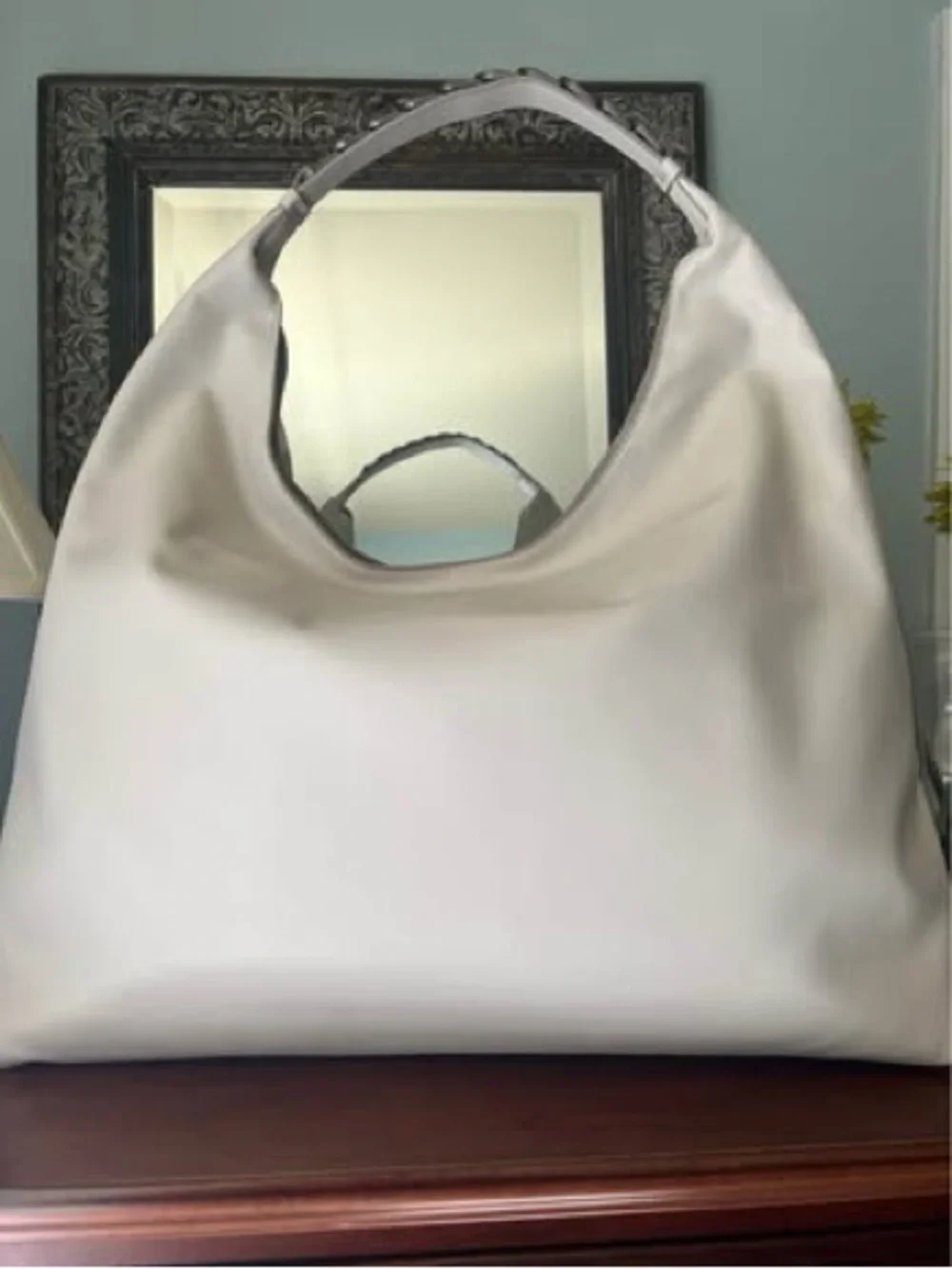 Elegant White Hobo Shoulder Bag - Contemporary Everyday Carry